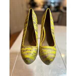 Qupid Platform High Heels Yellow Tiger Stripes Women's 8.5